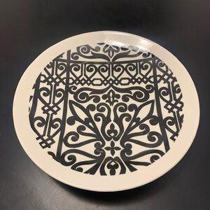 VTG MCM Elegant Black and White, China Dinner Plates LA MANCHA. Set of 4.